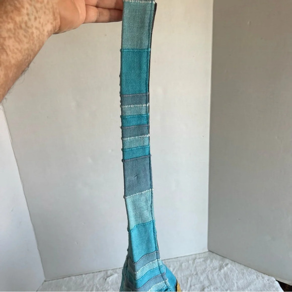 Hippie Sling Crossbody Bag - Picture 7 of 14